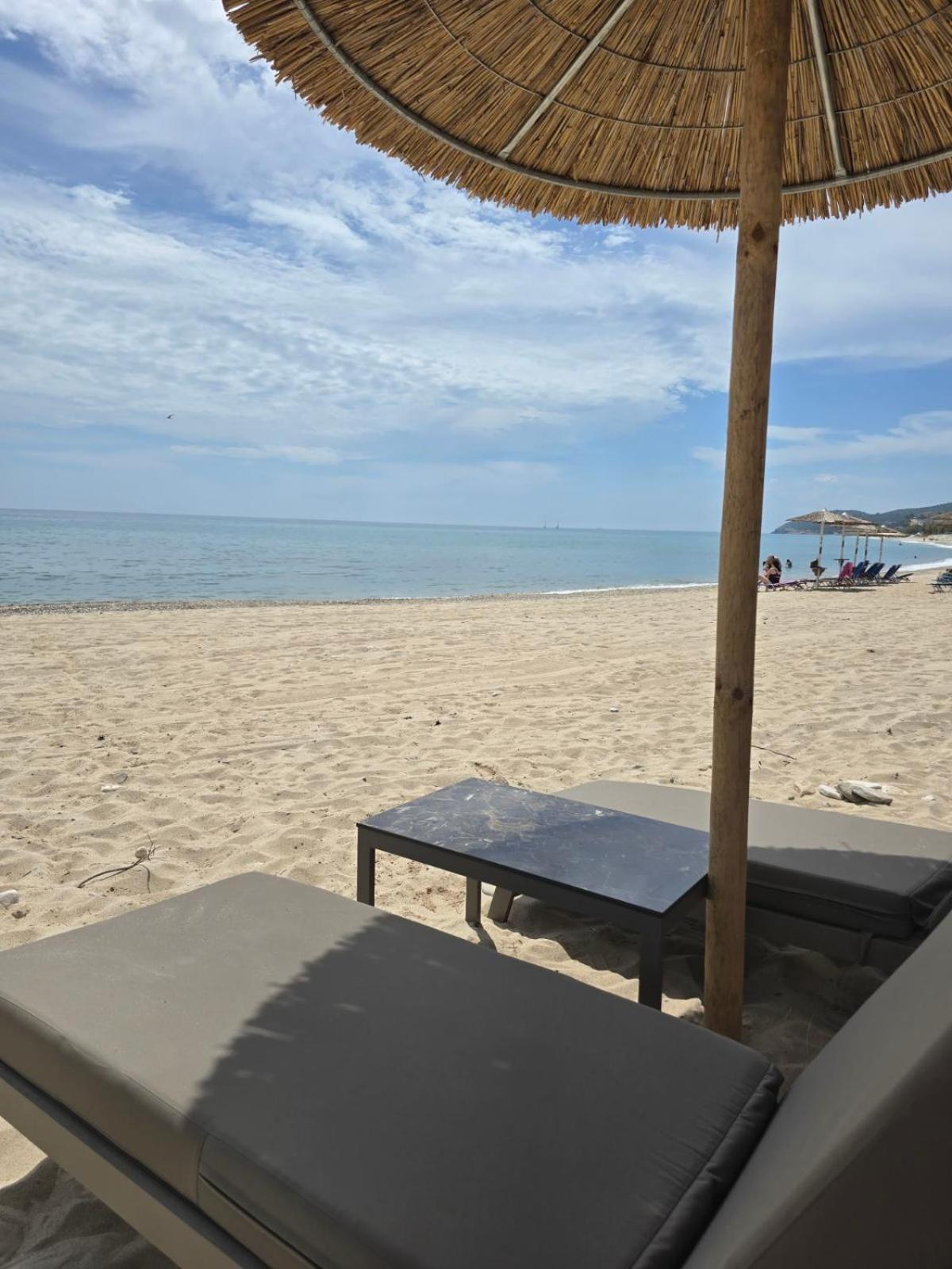 Anna Beach Suites Limenária Kültér fotó