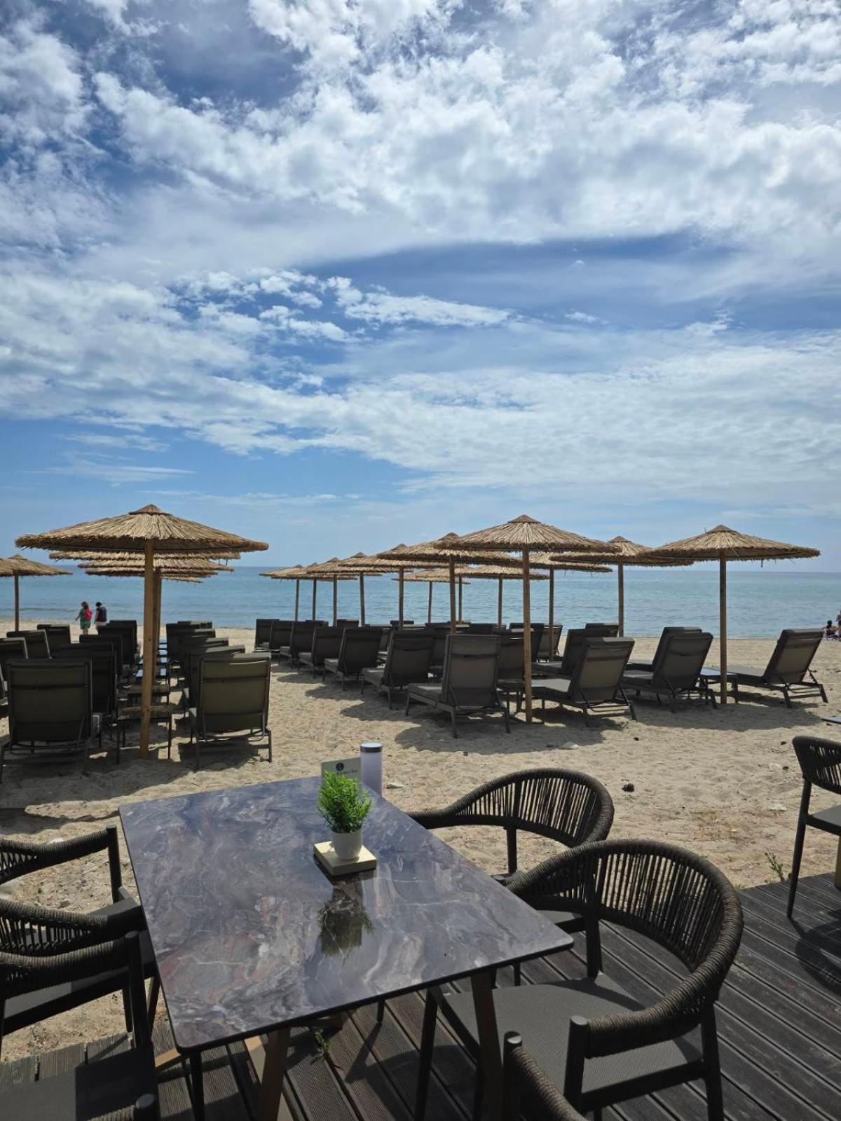 Anna Beach Suites Limenária Kültér fotó
